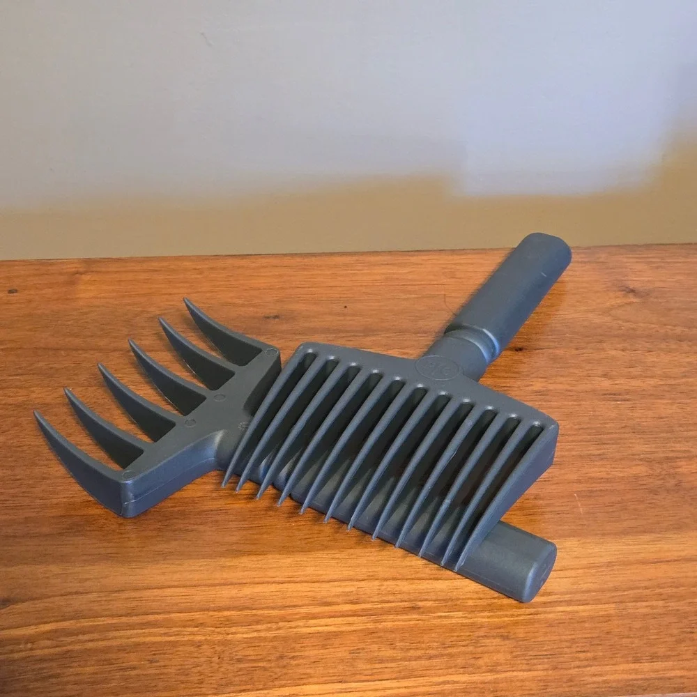 Pampered Chef Quick Shred Meat Claws Grey Nylon‎ BBQ Shredding Tools 2704
